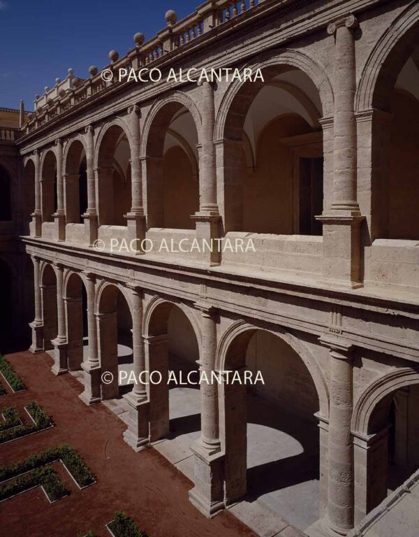 Claustro