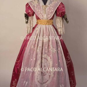 Traje festivo de valenciana (cuerpo y falda).