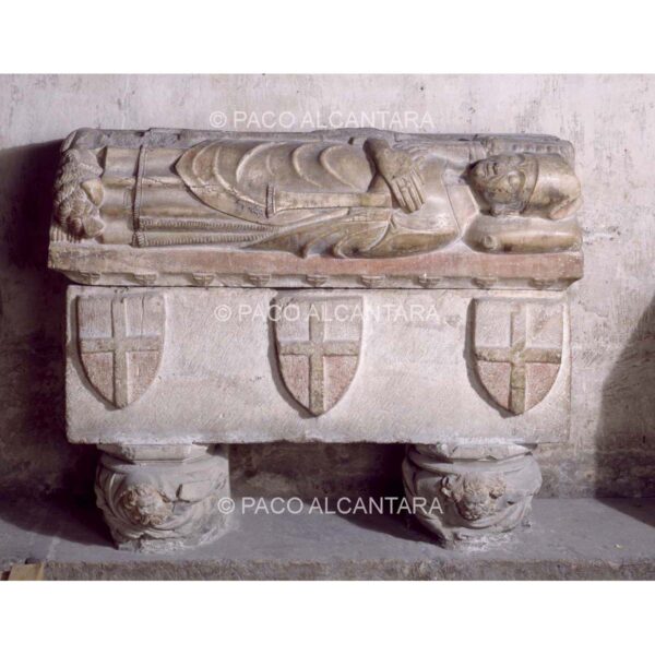 3707-Escultura-Sepulcro