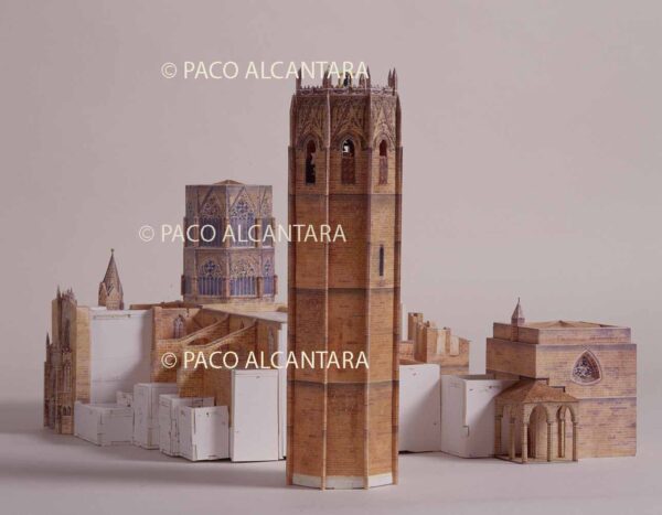 Maqueta trecentista de la catedral (1330-1430). En proceso de ejecución.